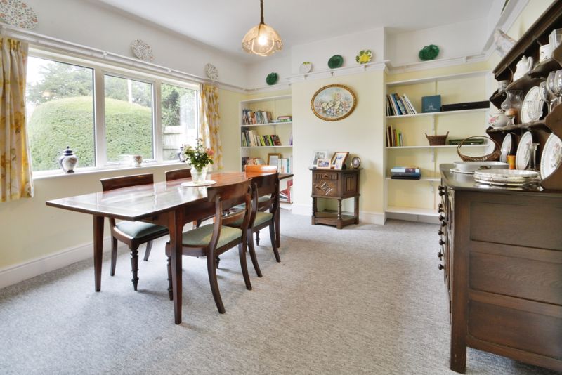 Dining room- click for photo gallery
